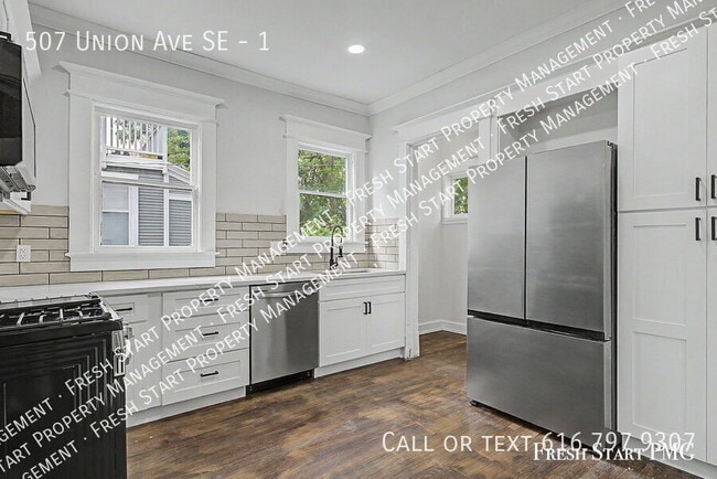 Building Photo - 507 Union Ave SE Unit 1