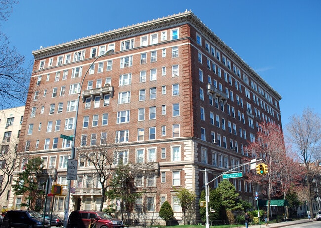 Viewed from the southeast on Ocean Avenue - 416 Ocean Ave