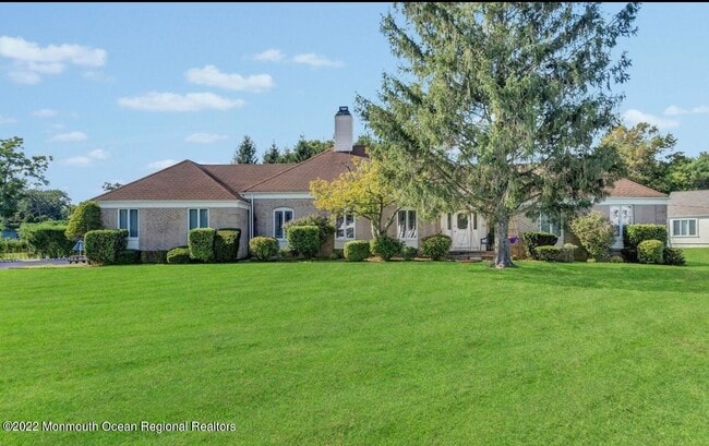 60 Larchwood Ave