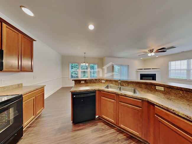 Photo - 2706 Erinridge Rd