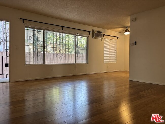 Photo - 1807 Taft Ave Apartment Unit 1