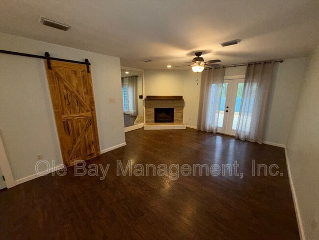 Photo - 6 Summer Oaks Dr