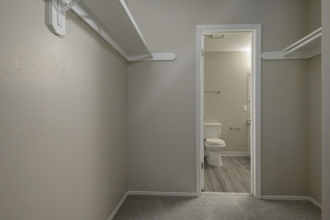 Photo - Meadowlark Apartments