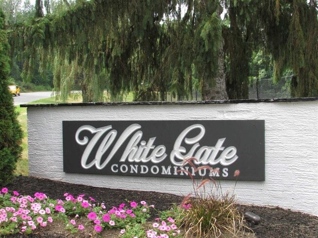 9 White Gate Rd J  