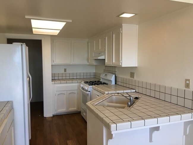 Photo - 1961 Moss Beach Ct Unidad 1