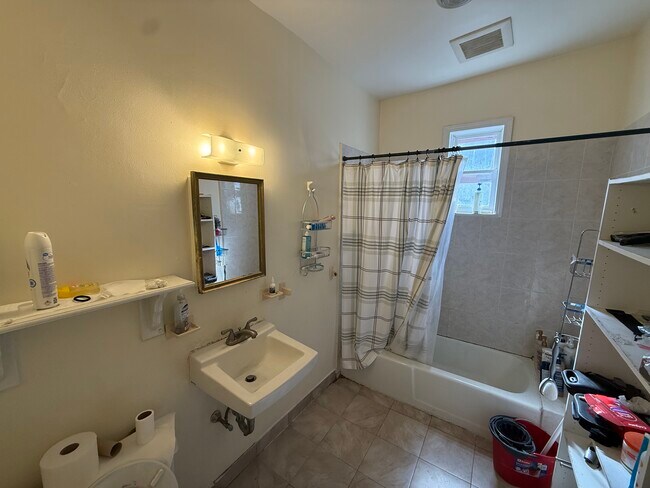 Photo - 348 Faneuil St Unit 2