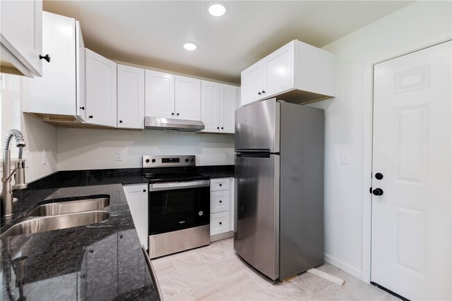 Photo - 1802 S 14th Pl