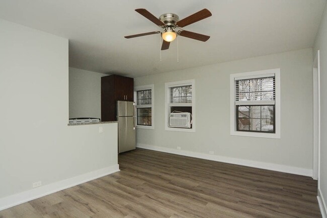Building Photo - 798 Judson Ave Unit J06P