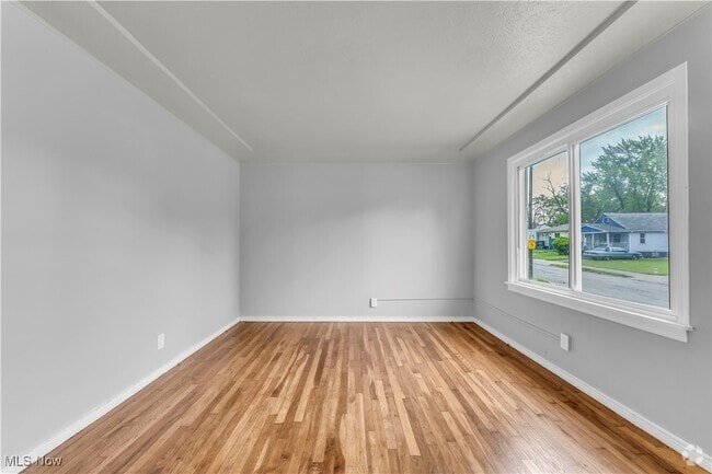 Building Photo - 4472 E 156th St Rental