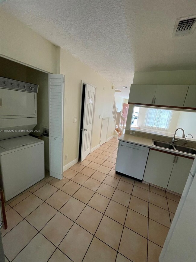Photo - 2880 Belmont Ln