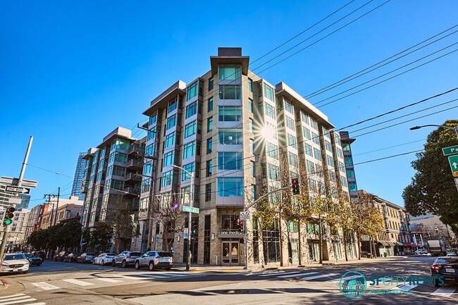 Building Photo - Hayes Valley: 1 Bed + Den @ The Hayes w/ Parking Included, Gym & Shared Roof Deck Unit 55 Page St. #415