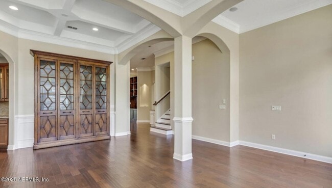 Photo - 1719 Pennan Pl