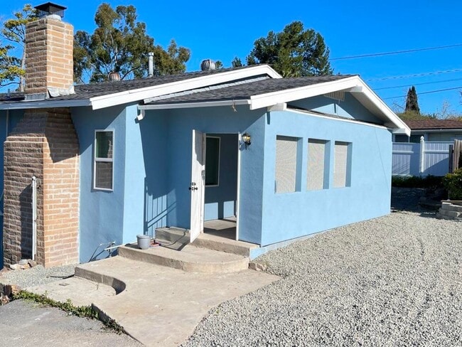 Building Photo - 1758-60 Klauber Ave Unit 1760 Front Rental