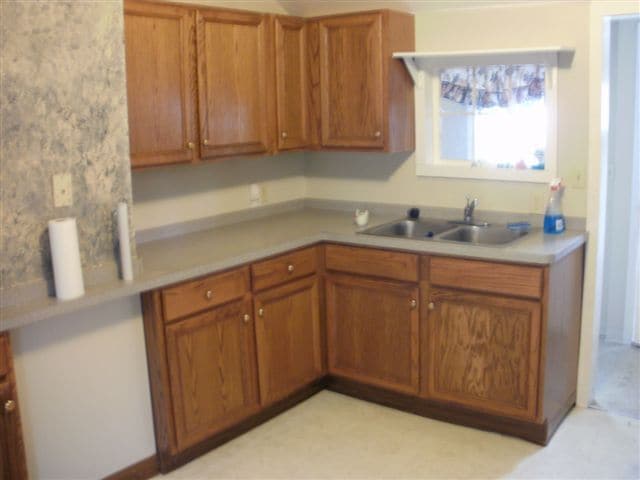 Photo - 2448 W 10th St