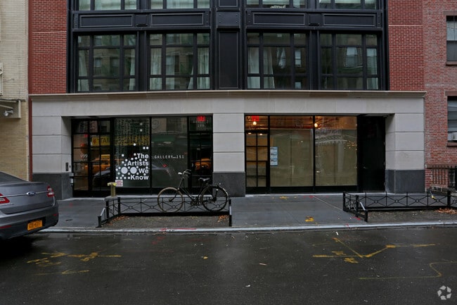 Photo - 199 Mott St