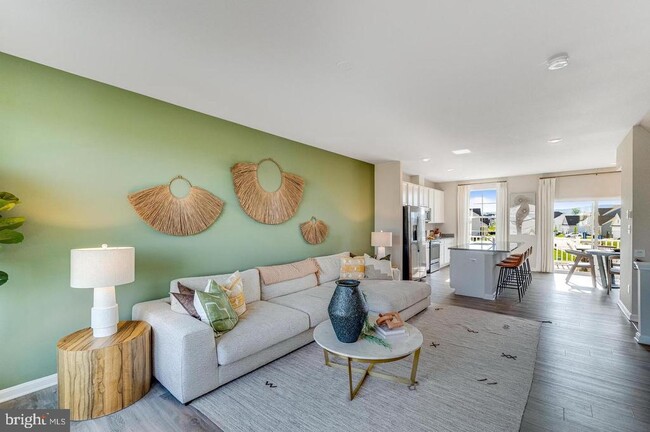 Photo - 1344 Red Clover Ln