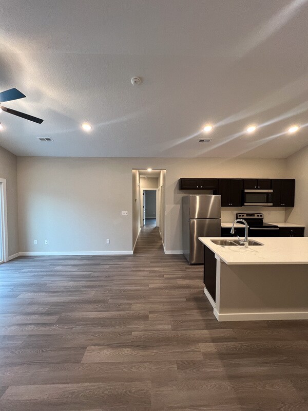 Photo - 5185 N Cypress St