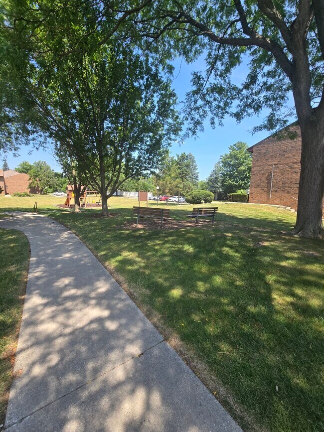 Photo - 9020 N Park Plaza Ct