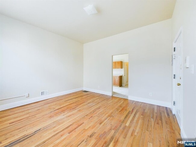 Photo - 413-15 Dodd St Unidad 7