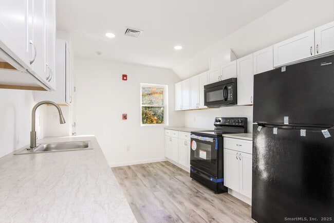 Photo - 66 Winthrop St Unit 3