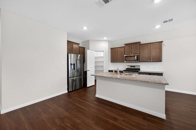 Photo - Beautiful Open-Concept Home with Washer/Dryer Included & Private Yard in Princeton