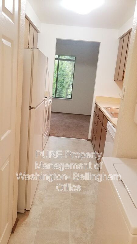 Photo - 320 Elwood Ct