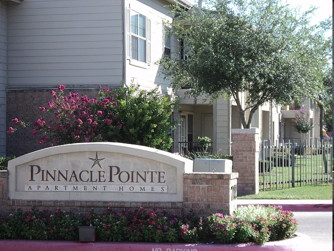 Pinnacle Pointe Apartments - Pinnacle Pointe Apartments