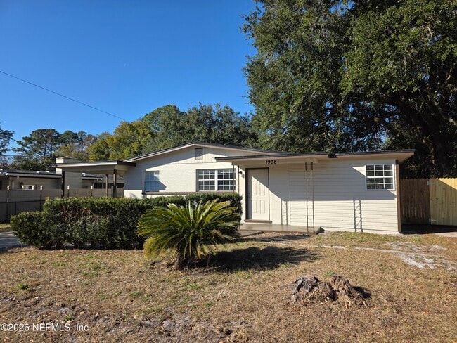 Photo - 1938 Leon Rd