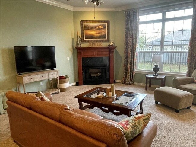 Photo - 3909 SW Surrey Ave