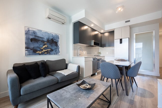 Building Photo - 665 Rue Versailles Unit ID1261817P