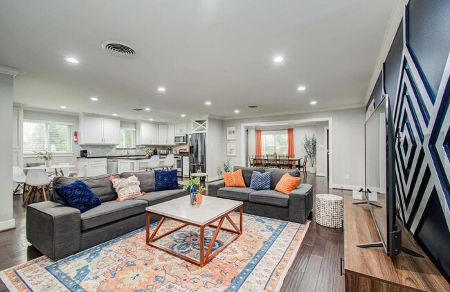 Photo - 4749 Benning Dr Unidad ID1019531P