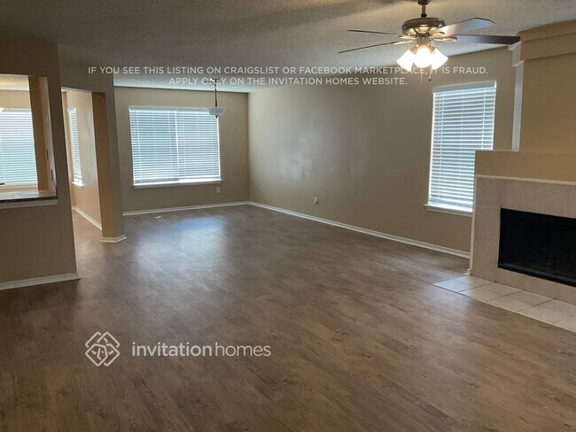 2100 Collington Dr