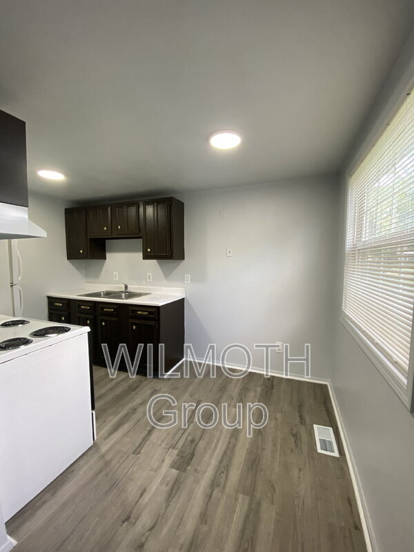 Photo - 900 Sloan St Unit A