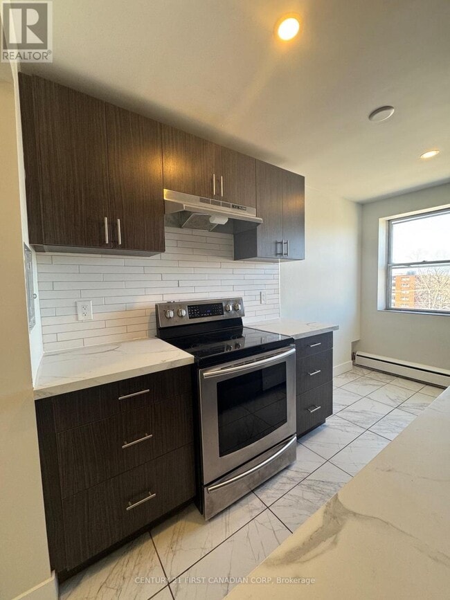 Photo - 75 High St Unité 642