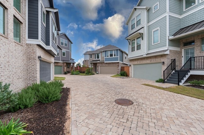 Photo - 23831 Oriole Vly Trl