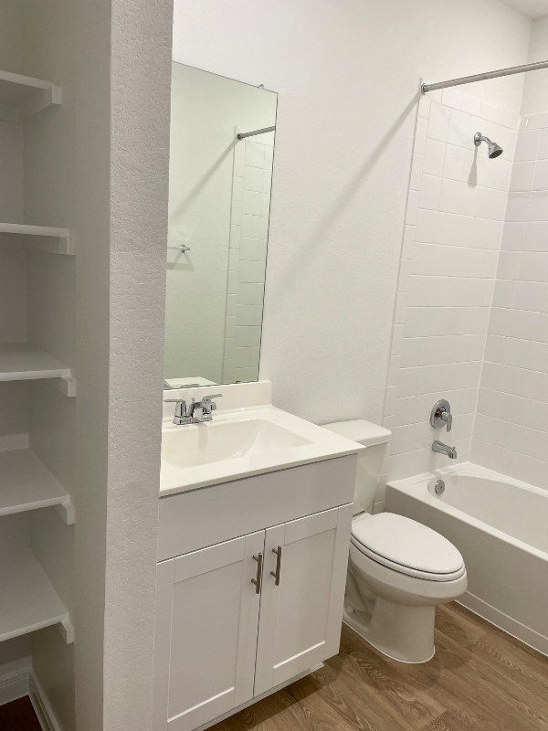 Photo - 270 Yosemite Dr