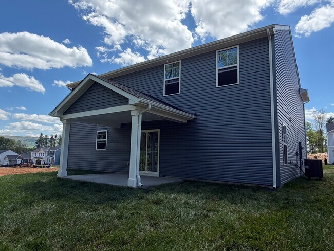Photo - 289 Walsh Ln