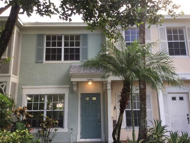 Photo - 7886 Dixie Beach Cir