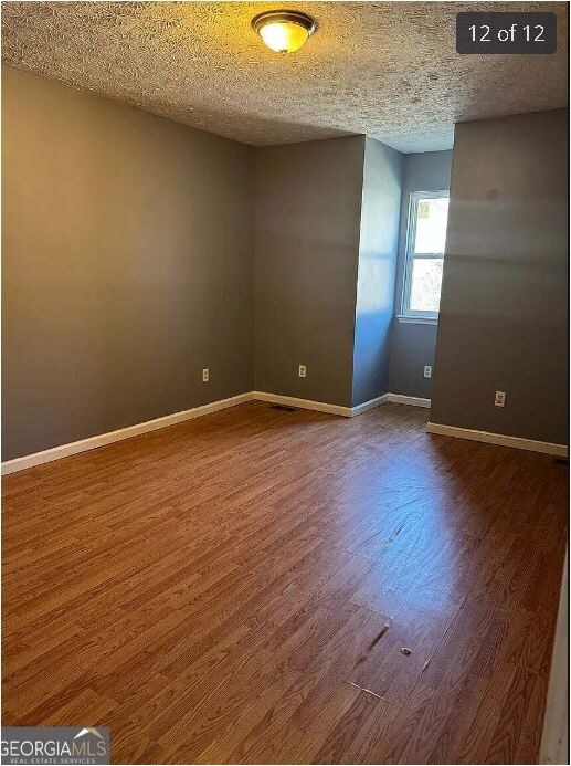 Photo - Room in Apartment on River Park Dr