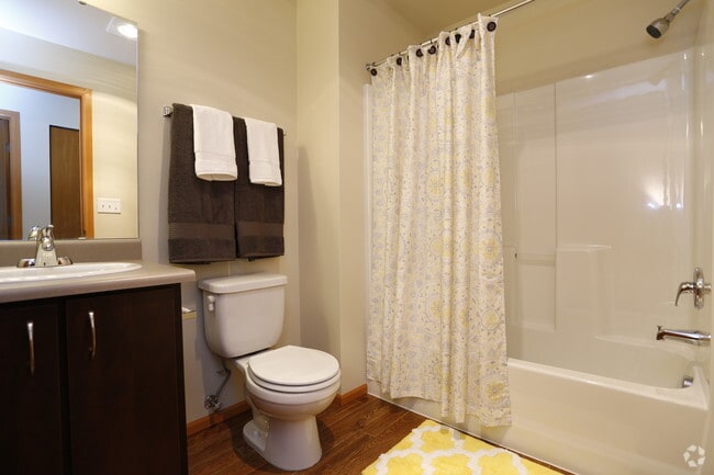 Quilceda Creek Apartment Homes
