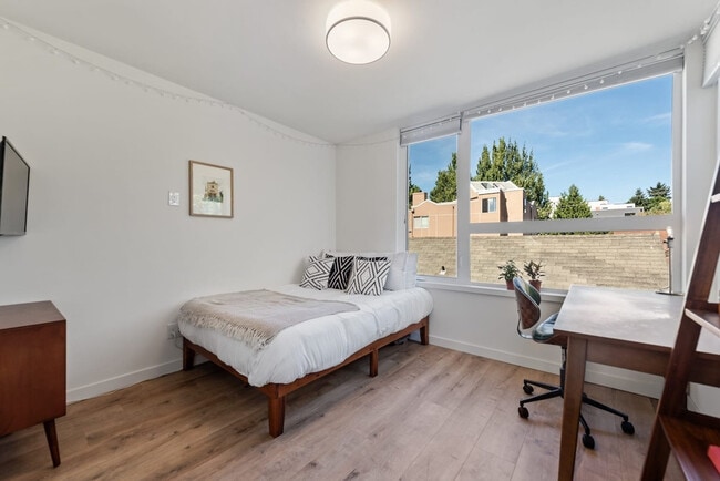 422C 10th Ave E Unit SI FL4-ID1035863P