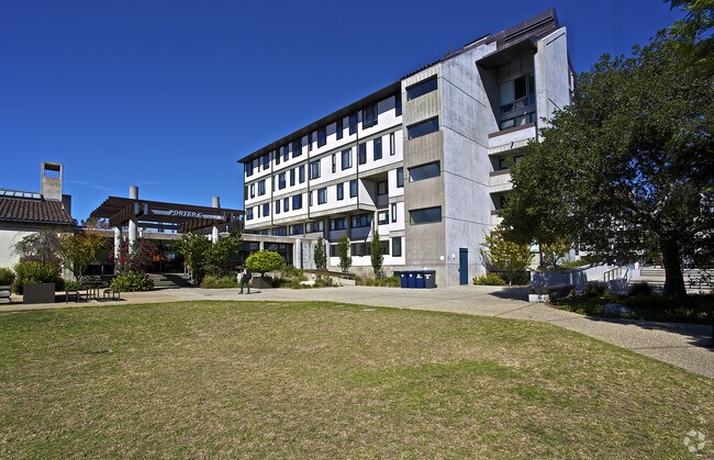 Photo - Porter College B