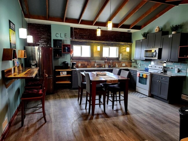 Photo - 4472 State Rd Unit Loft 2