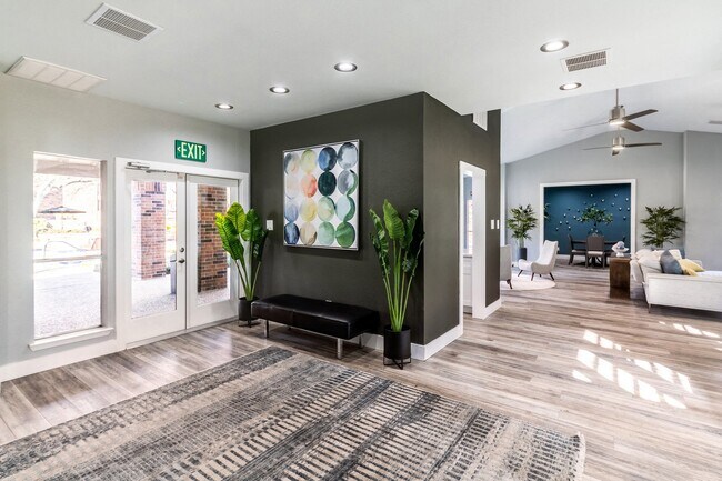 Photo - Walnut Creek Crossing