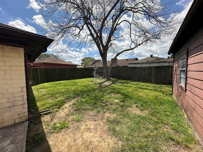 Photo - 11506 Sagemeadow Ln
