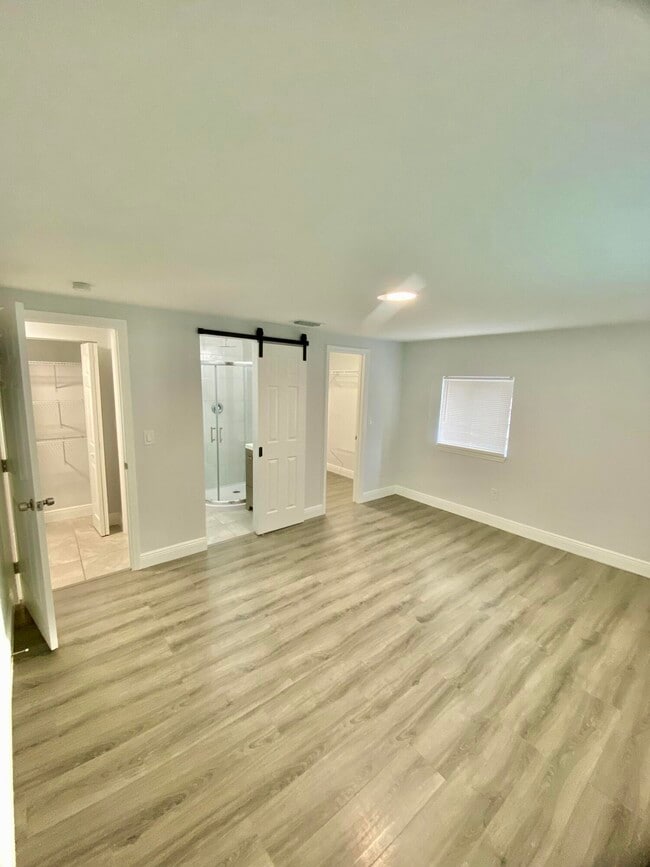 Photo - 4344 Mars Ave