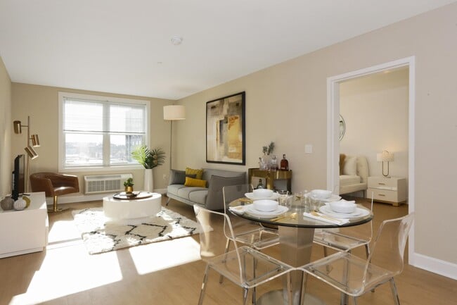 Building Photo - 123 44th St Unit 904 Rental