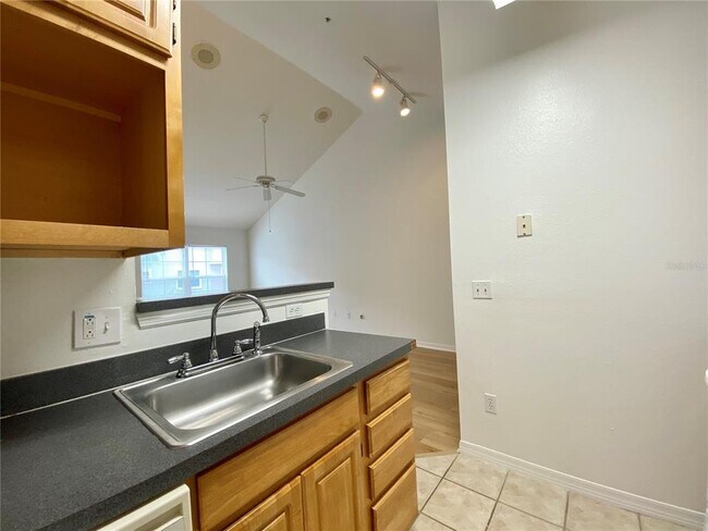 Photo - 3364 Westchester Square Blvd Unit 205