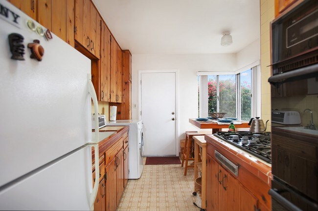 Photo - 4774-4780 Coronado Ave