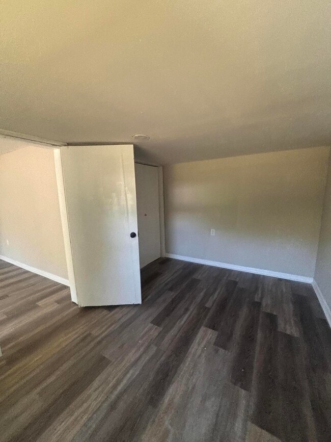 Photo - 1160 Aldrich St NE